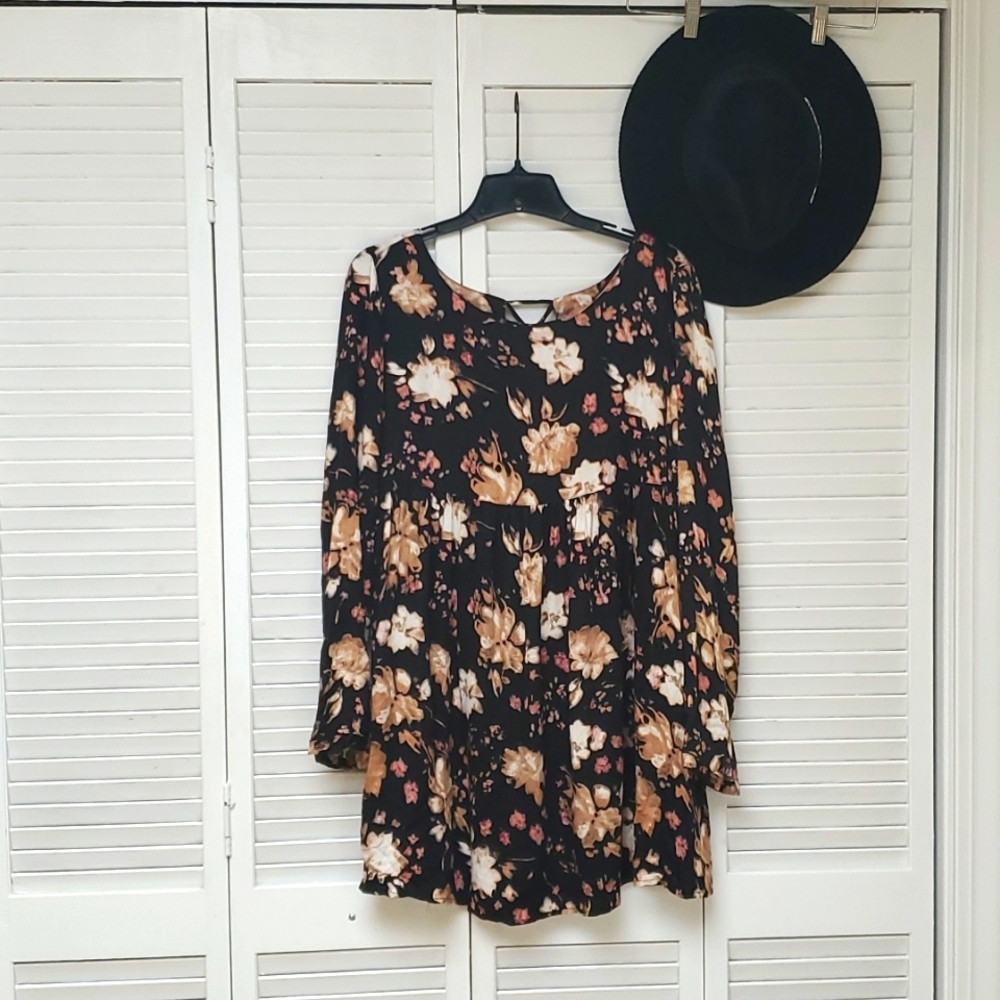 Somedays Lovin Boho Floral Print Lattice Tie Back Midi Dress Size M